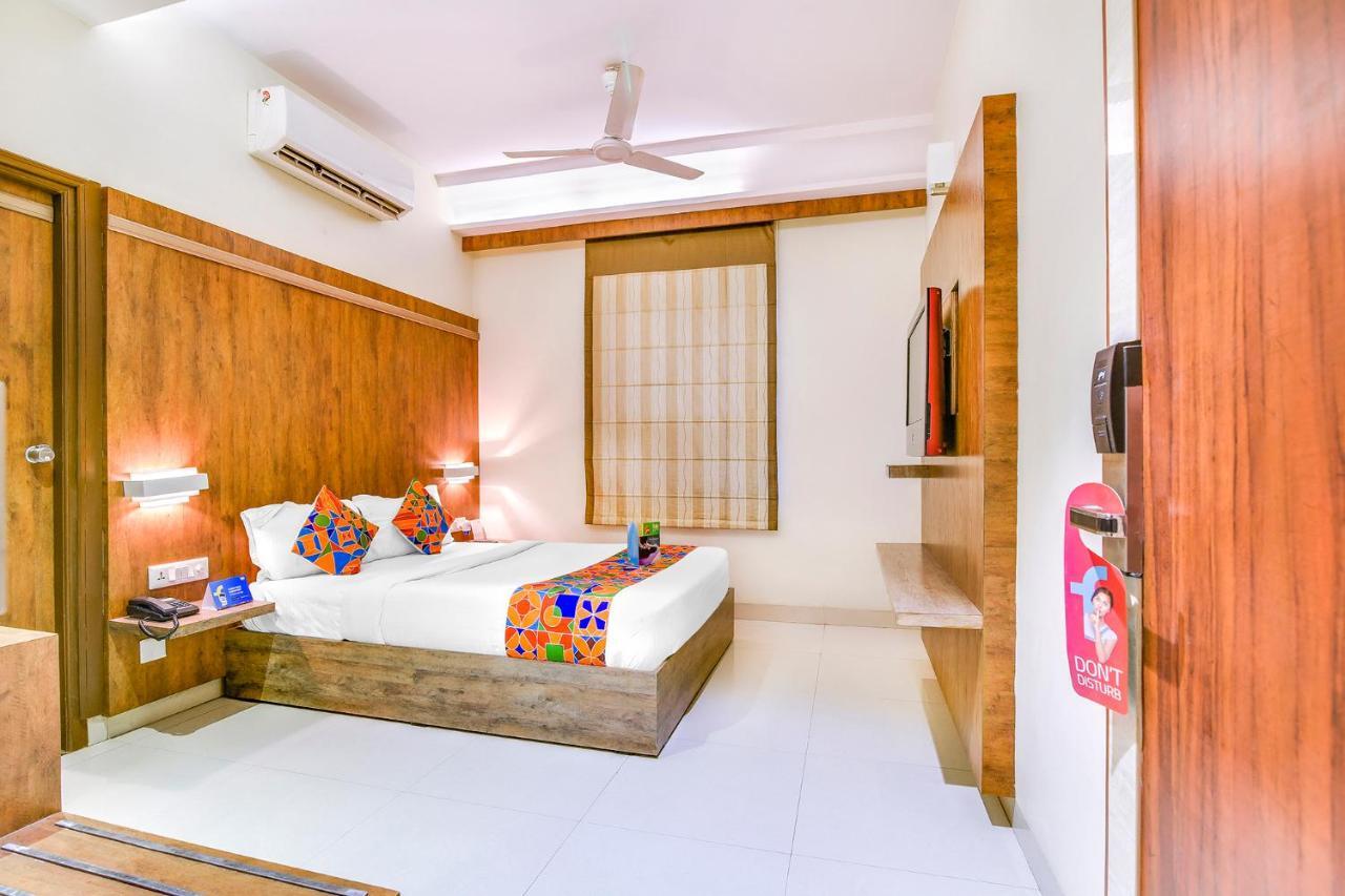 Fabhotel Arastu Nampally Hyderabad Luaran gambar