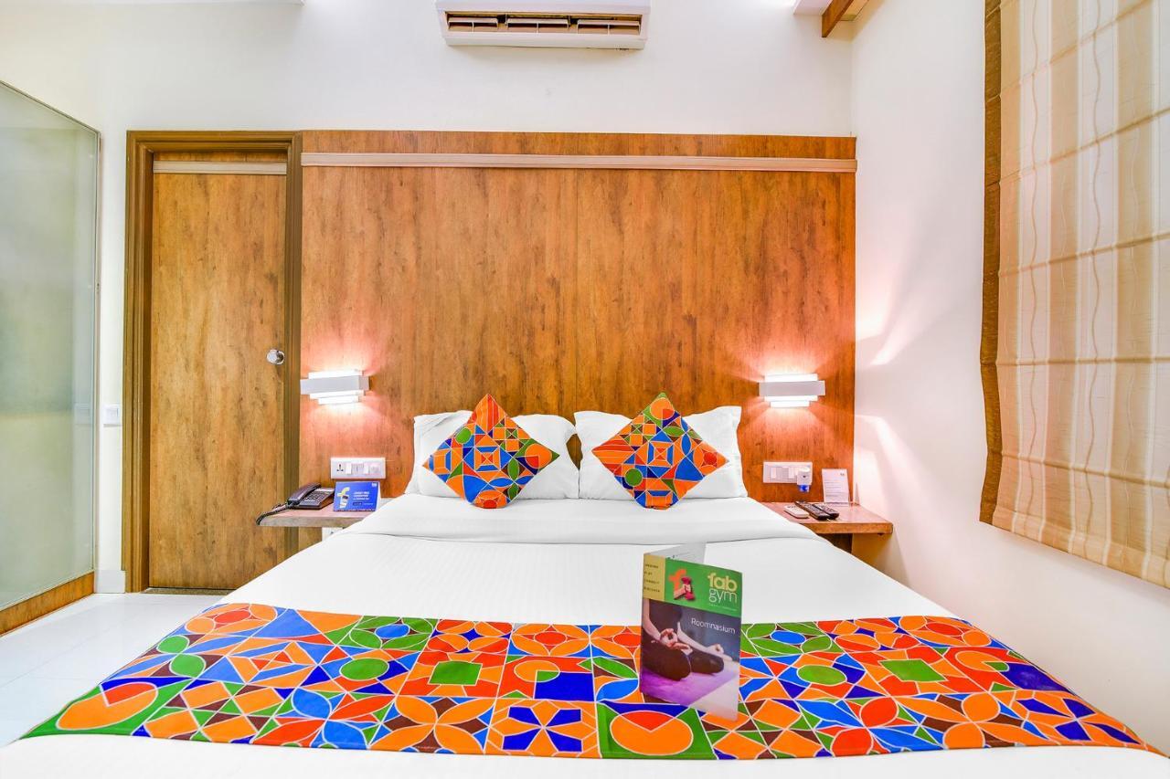Fabhotel Arastu Nampally Hyderabad Luaran gambar